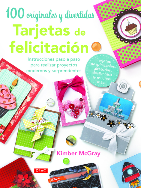 Papel artesanal con materiales naturales