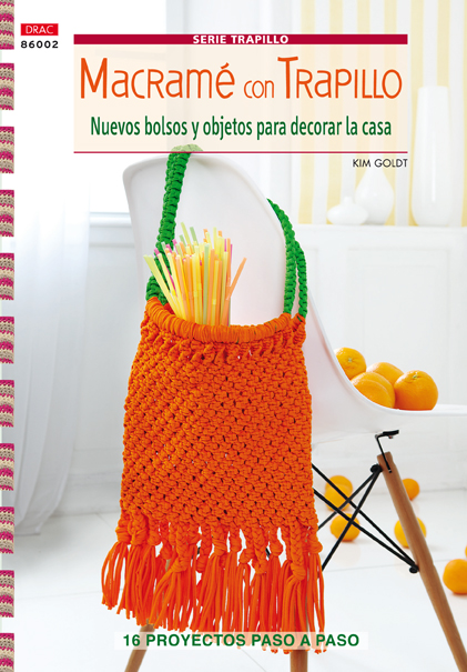 Complementos de punto tejidos con megapuntos